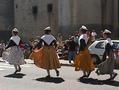 Défilé:       
                                 Danseuses provençales