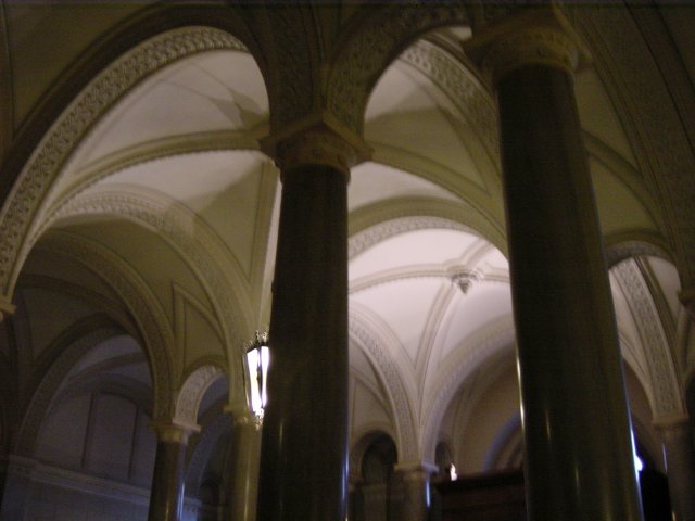 The ceiling in the entrance hall