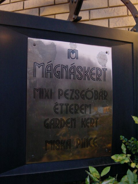 Magnaskert Restaurant entrance sign