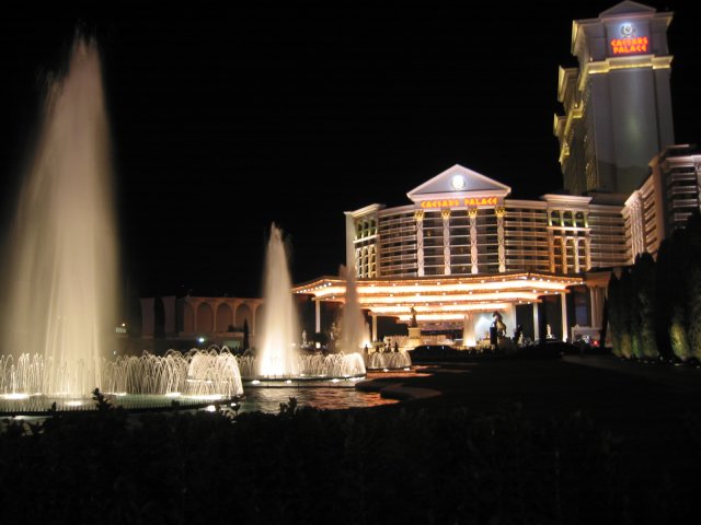 Entrance of the Caesars Palace, all water and lights