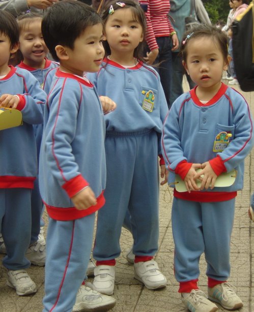 Kids wearing the same outfit