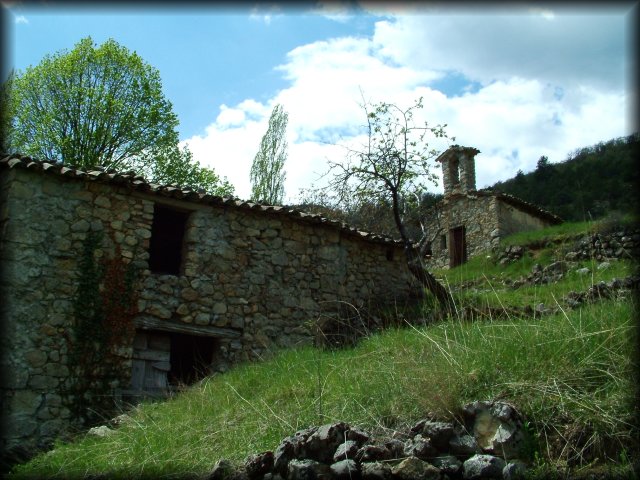 Amarines is a village of four or five houses and a chapel