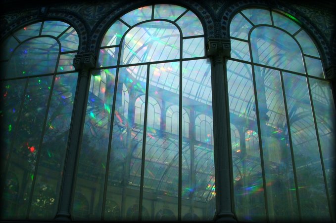 The myriad of muticoloured lights of Palacio de Cristal
