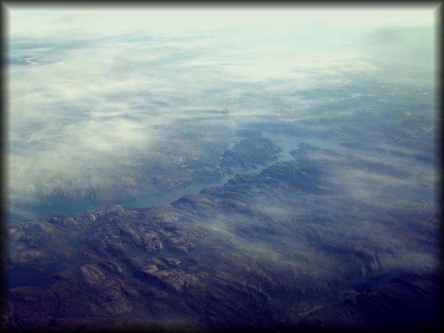On the OSL-DUB flight, shortly after take-off. The thin hazy clouds caught my eyes.