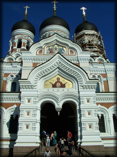 Alexander Nevsky Cathedral, a large, richly decorated Orthodox church, was built on Toompea Hill in 1900, when Estonia was part of the Russian tsarist empire.