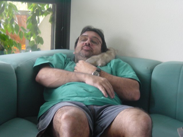 Emu on Colas' chest