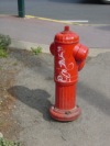 Borne a incendie en face des compteurs