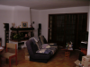 La partie salon, cheminee, clic-clac, table basse, meuble tv/hi-fi