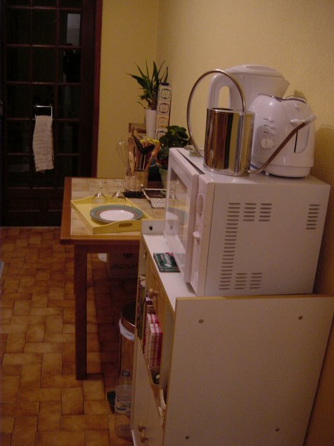 Cuisine: micro-onde, table