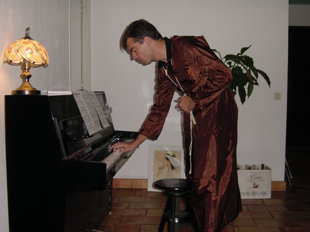 Stephane (Glow in the dark cross Monk)