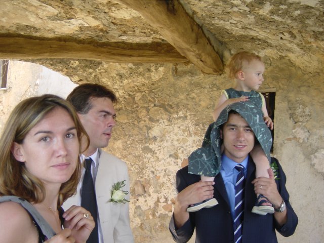 Alexandra Manas, Stephane, Nicolas Manas, toujours sous la jupe de Kiara