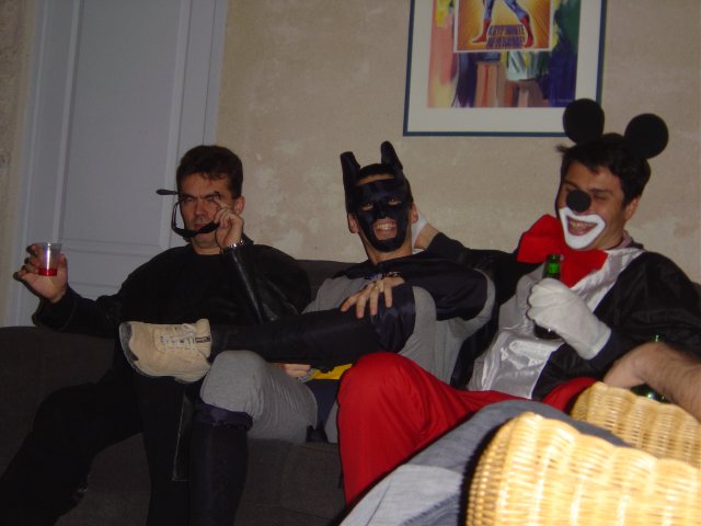 Neo, Batman et Mickey