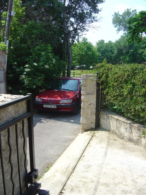 Steph's car about to get parked