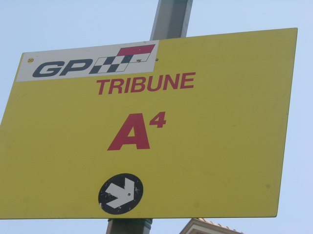"Tribune A4" post