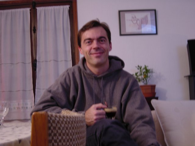 Steph sirote un cafe'
