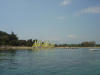 Rangee de bateaux sur la plage