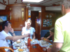 Le repas, Francois, Coralie, Alice et Joel de dos