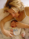 Christine et Alexis sur le lit