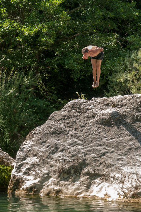 Daniel diving