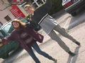 Guylaine, Cali, danse Grecque sur un parking