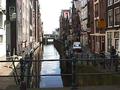 03-05-Adam_20may2000_a_narrow_canal.JPG (640x480)