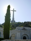 Croix de 150 m\350tres de haut et basilique