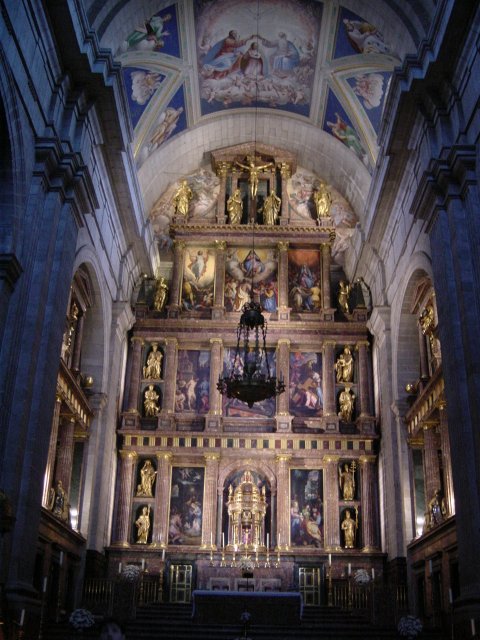 Autel de la cathedrale, plafonds peints