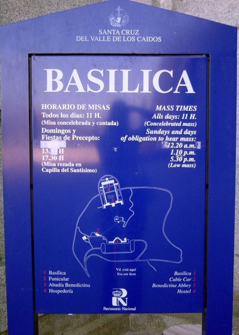 Panneau descriptif a l'entr\351e de la basilique