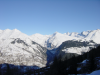 Montagnes enneigees au soleil