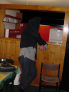 Canard enfilant son blouson