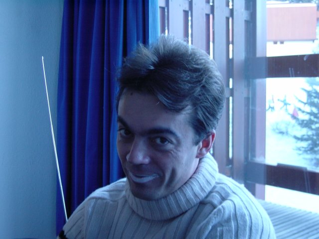 Steph, photo en bleu