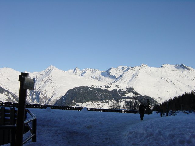 Vue depuis la poste sur les montages