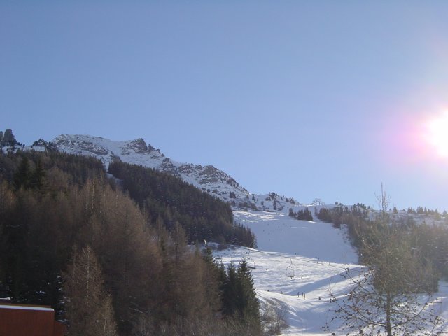 Descente de la cachette