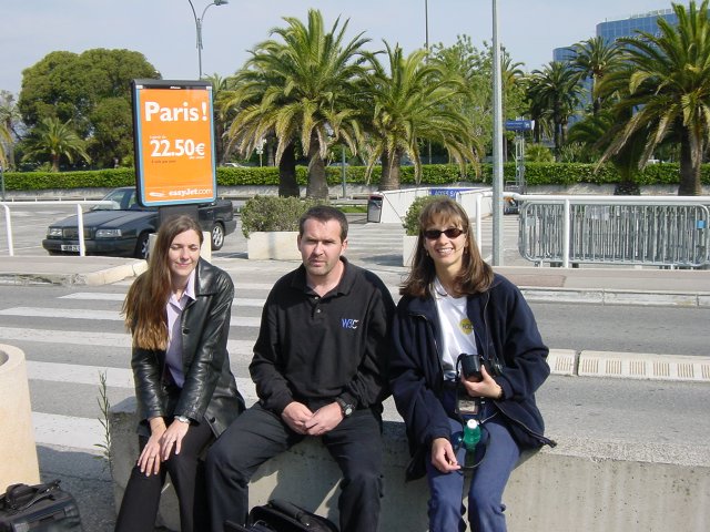 Coralie, Daniel, Caroline at the airport 