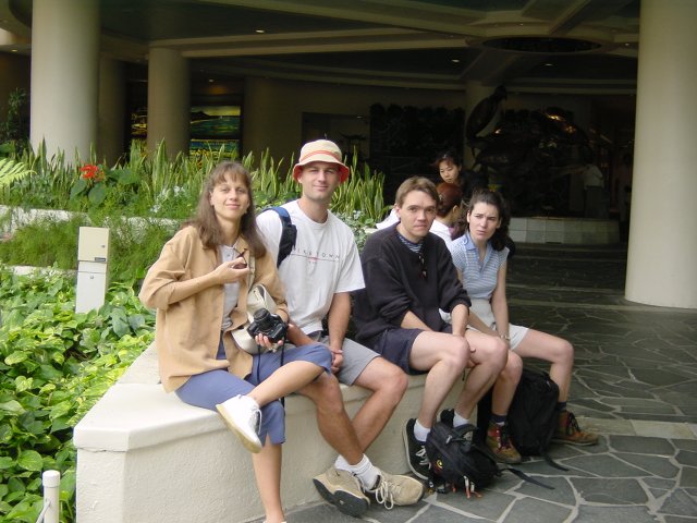 Caroline, Dean, Max, Christelle