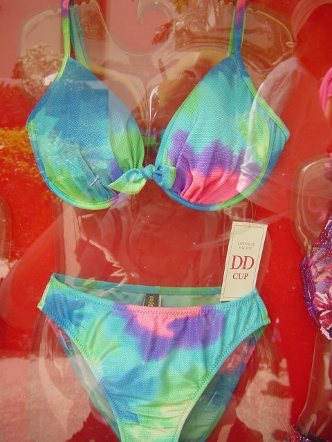 "DD cup" swim suit