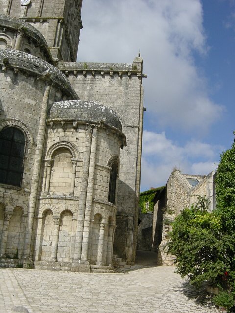 Eglise et ruelle