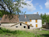 Vue du verger: grange, ancienne porcherie, maison
