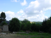 Vue du verger sur la coline d'en face
