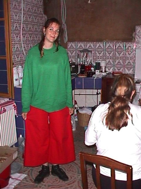 Coralie affichant des couleurs clownesques