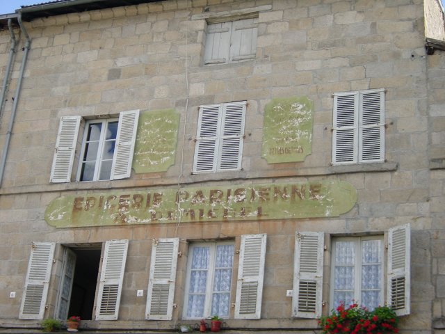 Ancienne Epicerie Parisienne