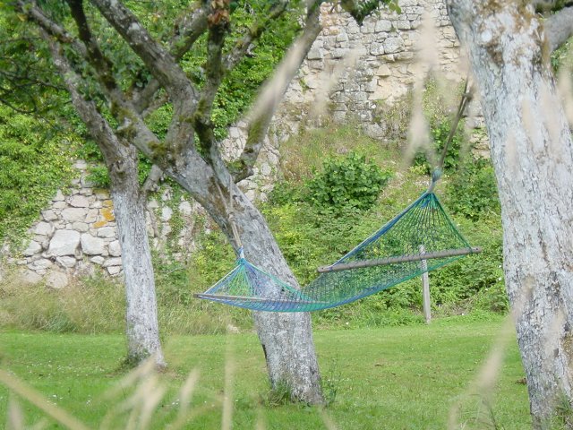 Hammac entre deux arbres