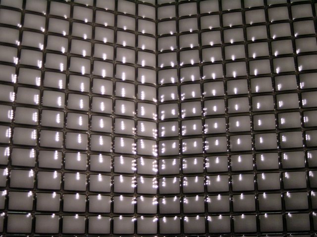 Salle d'attente du Pavillon de la Vienne: Mur d'ecrans tele (850)