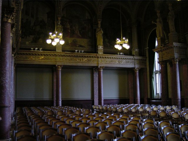 A glimpse in a luxurious nearby room