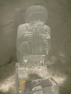 Dans la grotte de glace de l'Alpe d'Huez