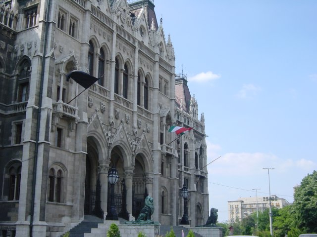 Parliament with Hungarian flag and black flag
