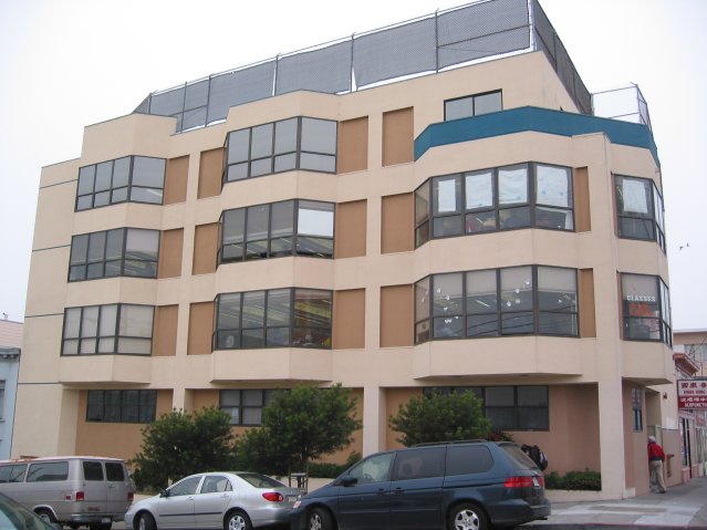 San Francisco English Classes, formerly known as Lycee Francais de San Francisco, on Balboa St.