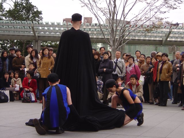 Modern (dancing?) show