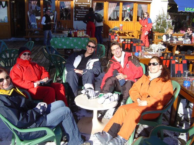 Tous au bar: Alex, Fredo, Andrew, Steph, Sophie
