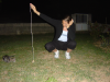 Coralie joue avec le chat Bubulle